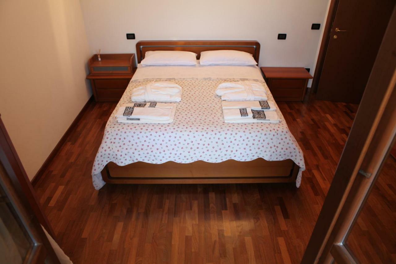 Recanati Family Екстер'єр фото